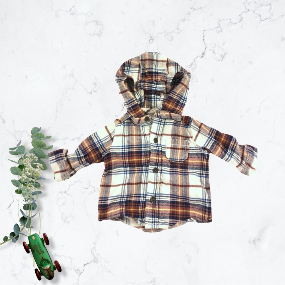 Warm hooded plaid button shirt